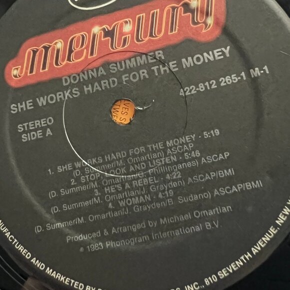 Donna Summer She Works Hard for the Money Vinyl LP 1983 Record Label PolyGram - Picture 10 of 15